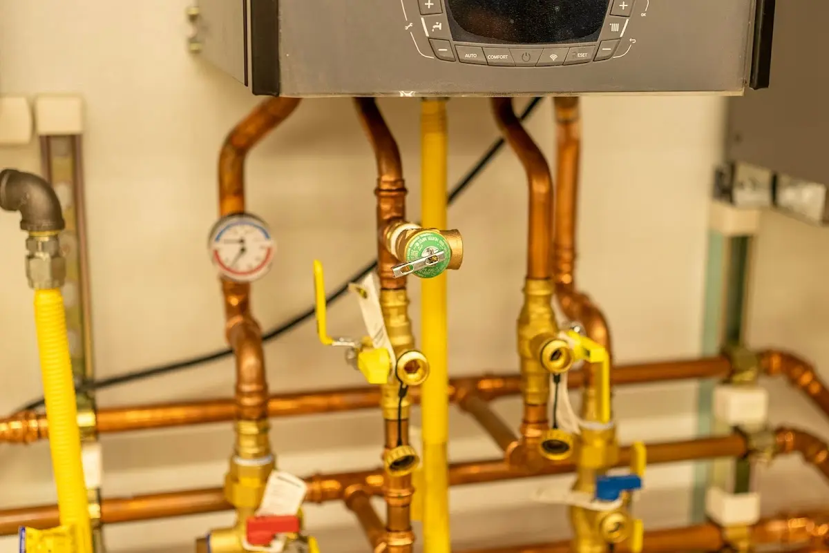 Licensed technician providing Slab Leak Repair for a homeowner in Collinsville